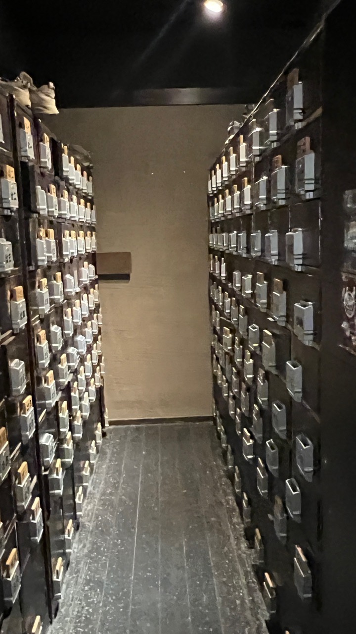 鞋櫃與入店動線