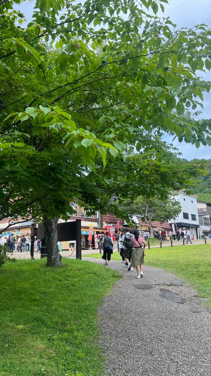 支笏湖広場公園步道往商店區